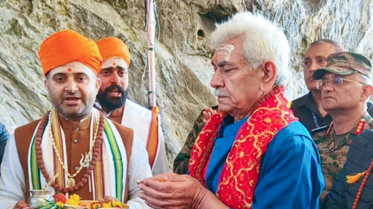 J&K L-G performs ‘Pratham Puja’ at Amarnath shrine, urges devotees to turn up in large numbers