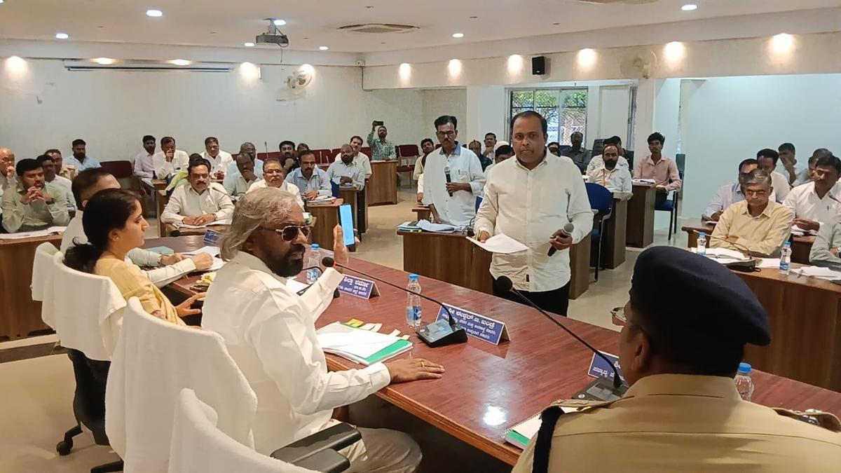 Officials told to remain alert to tackle drinking water issues during summer