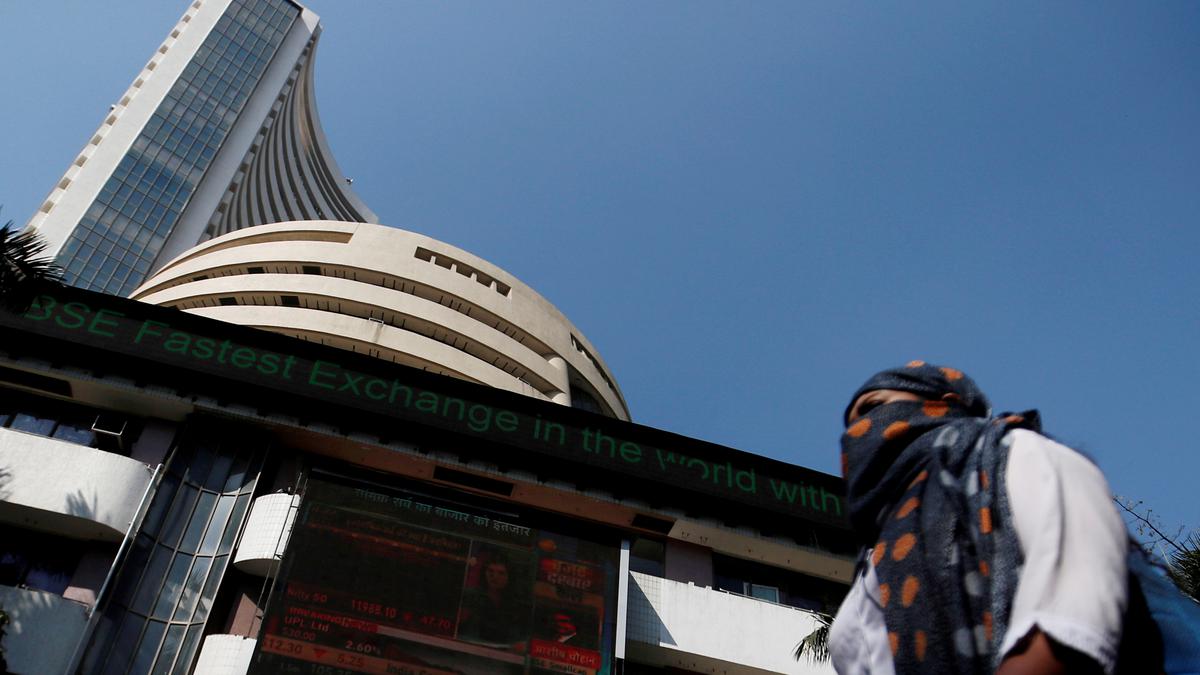 Markets pare early gains; Sensex, Nifty fall for 6th day