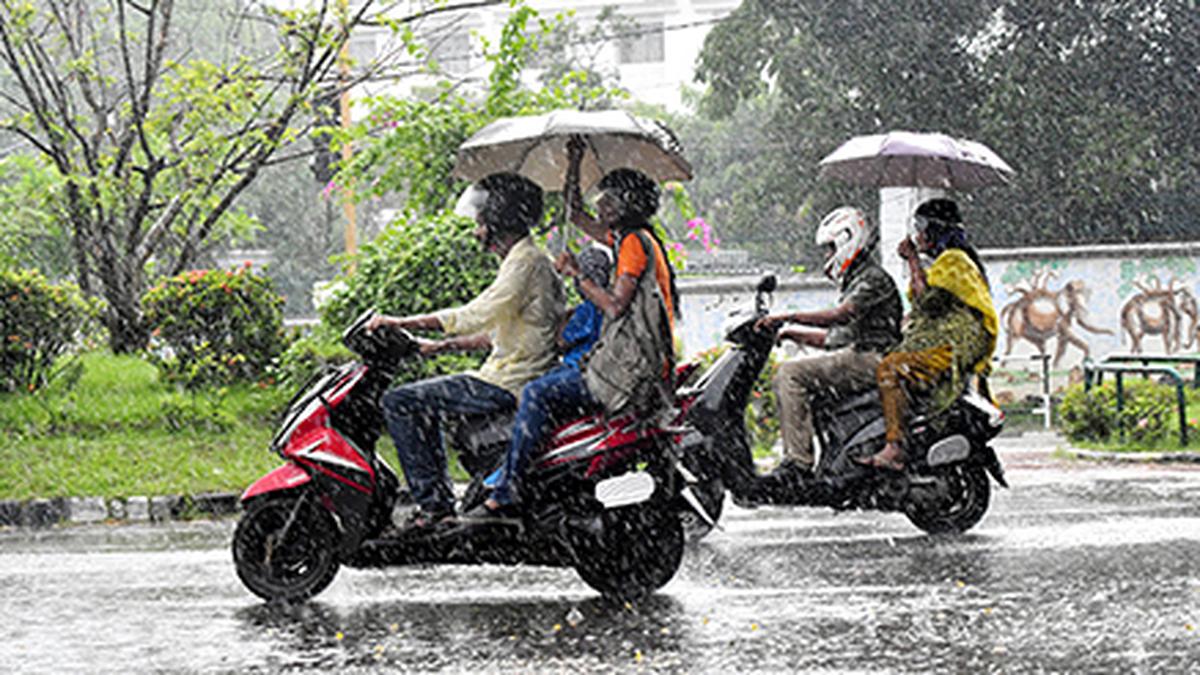 Monsoon likely to be normal despite El Nino, onset in Kerala on June 4: IMD