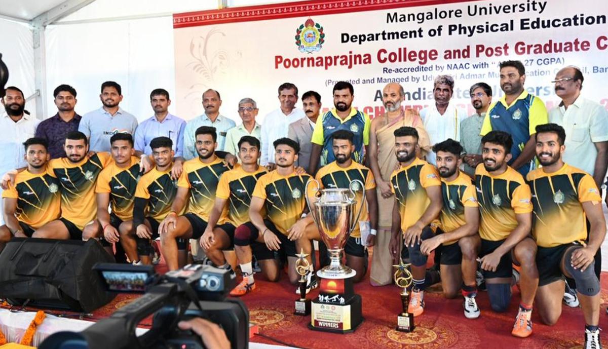 Pingara - Mangalore : AMUCT in association with St. Agnes College  (Autonomous) organised a one day National level Seminar on 'Insights on  CBCS and MOOCs in Higher Education System'