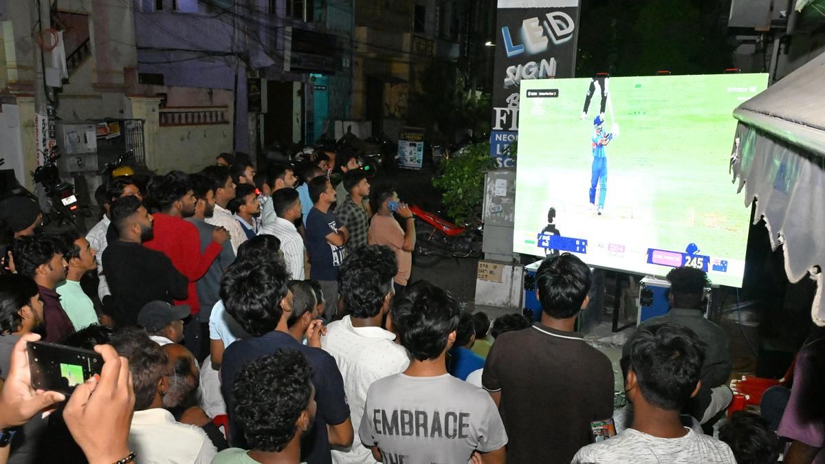 Cricket fever grips Vizag for India Vs New Zealand final; special screenings organised