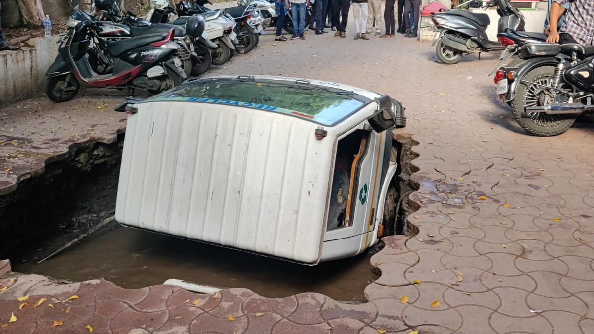 Massive sinkhole appears on Pune road, swallows truck