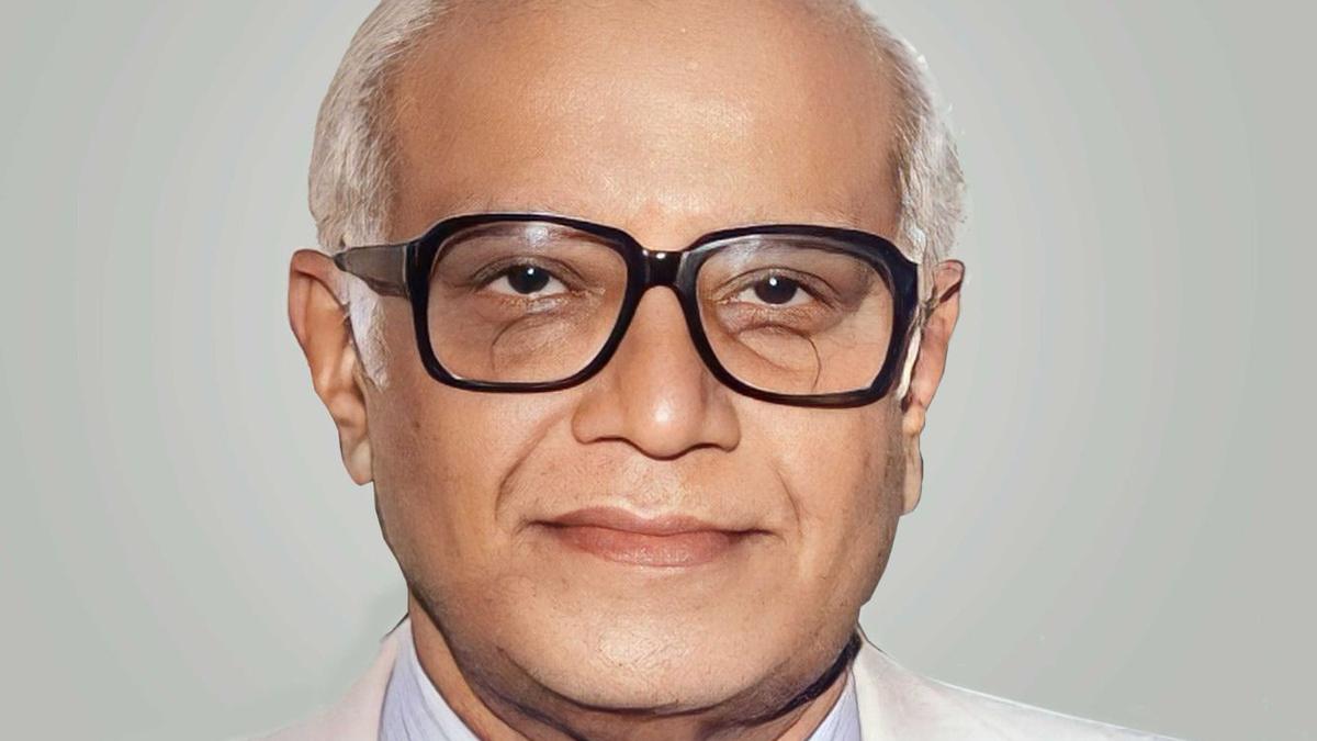 Former professor and first HoD of Politics and Public Administration at Andhra University, R.V.R. Chandrasekhara Rao, passes away