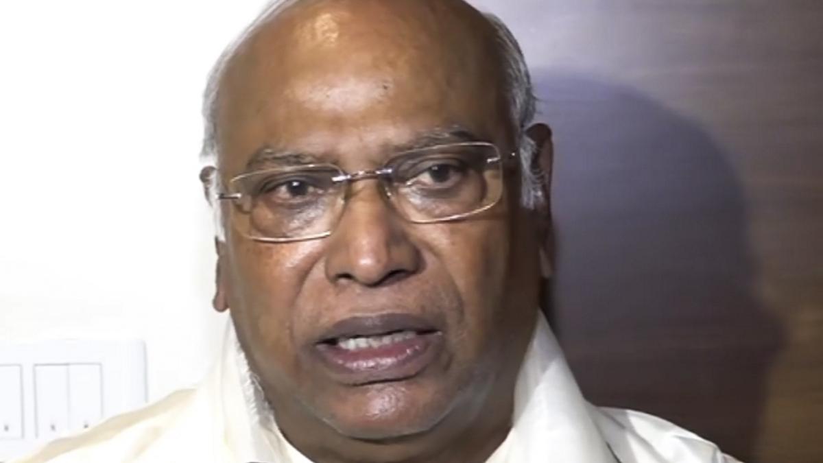 PM Modi wants to politicise govt employees on ideological basis: Kharge