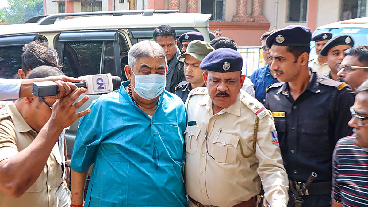 CBI court asks ED to take Trinamool leader to Delhi by air after medical examination