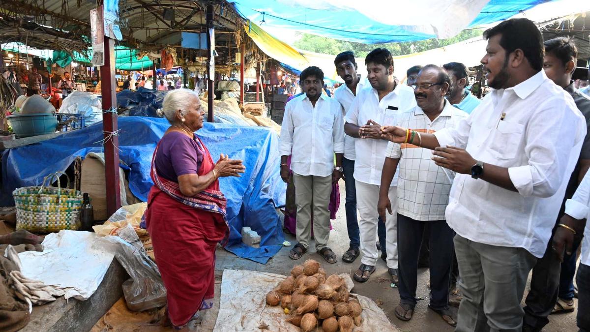 Steps to be taken to protect livelihoods of traders at Erode market: Minister