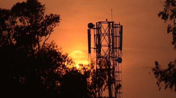 Bidding for spectrum, including 5G airwaves, to begin this week