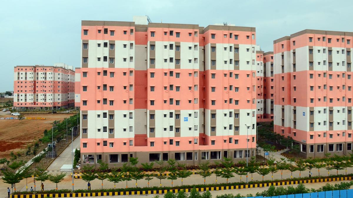 CPI(M) writes to KTR demanding offline applications for 2BHK homes be considered