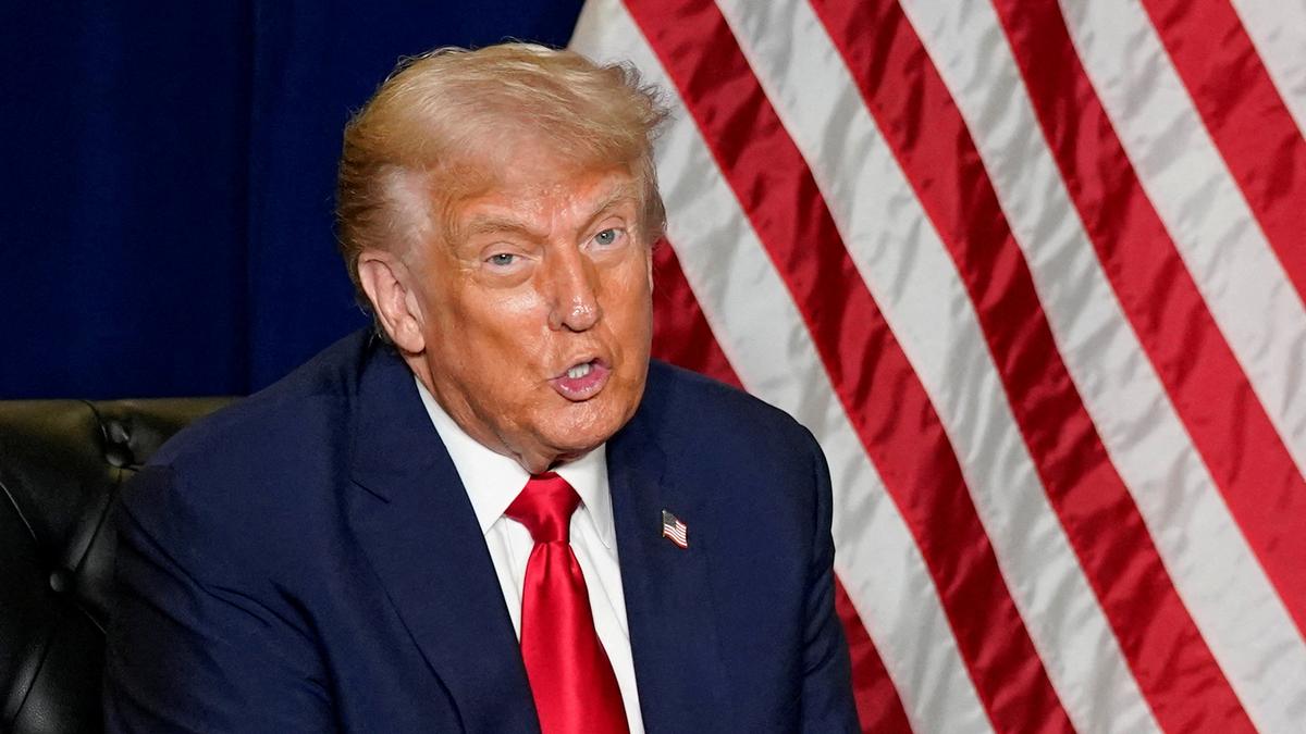 Trump to meet with top four congressional leaders as government shutdown risk looms