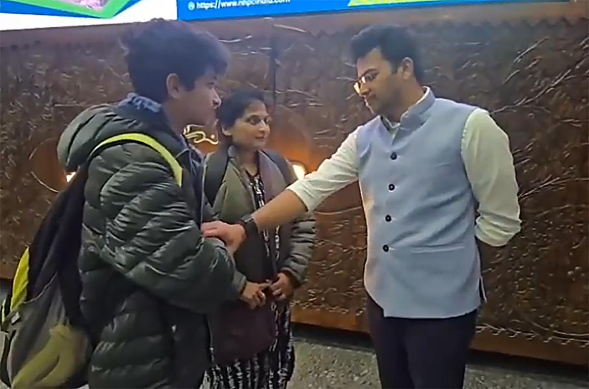 Tejaswi Surya, MP, interacting with the family members of Manjunath Rao who lost his life in the terror attack at Pahalgam in Jammu Kashmir, in Srinagar on Wednesday. Tejaswi Surya, MP, interacting with the family members of Manjunath Rao who lost his life in the terror attack at Pahalgam in Jammu Kashmir, in Srinagar on Wednesday.