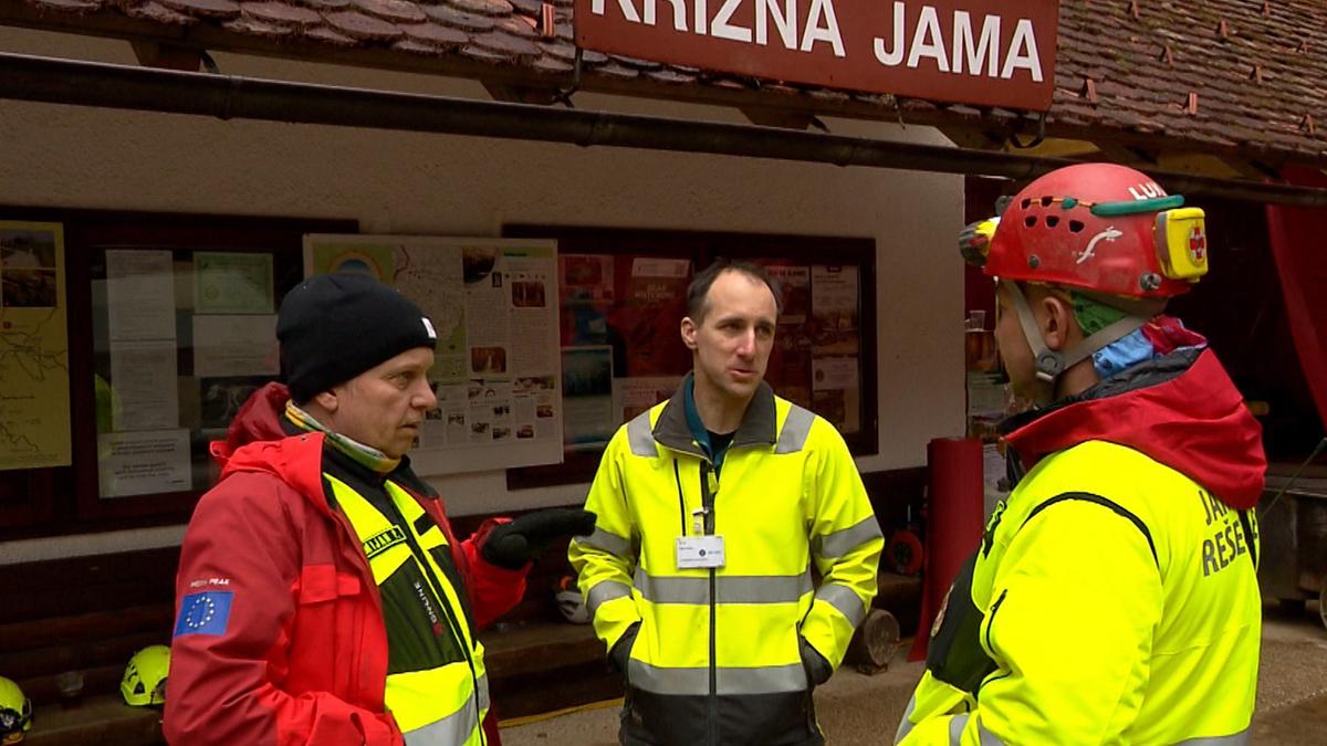 5 people trapped in a cave in Slovenia after heavy rainfall causes water levels to rise