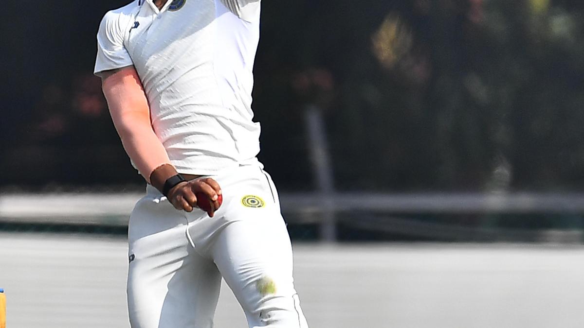 Piala Ranji – Jammu dan Kashmir menyerang balik setelah Hyderabad menggabungkannya menjadi 170