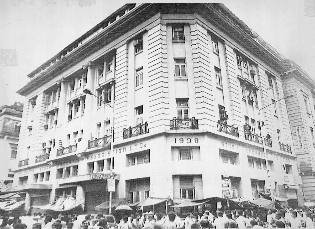 Calcutta stock exchange: Why was it closed? Can it reopen?