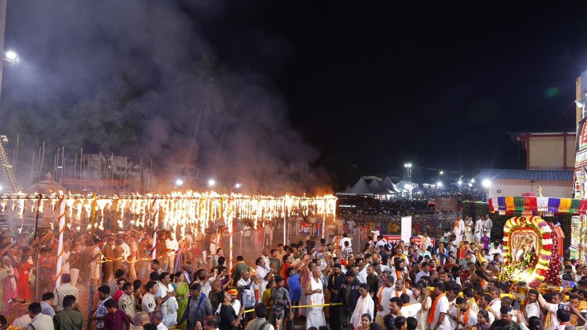 ‘Karthika Pournami’ celebrated with religious fervour