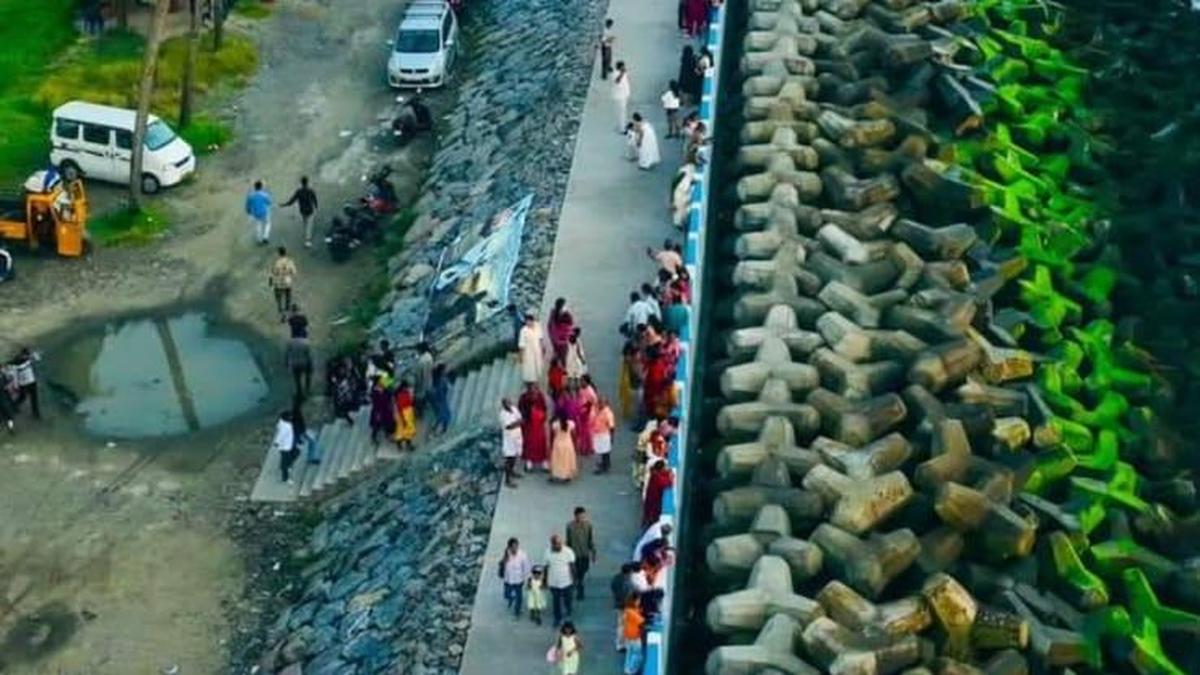 Coastal promenade in Chellanam–Puthenthode corridor turns a hit