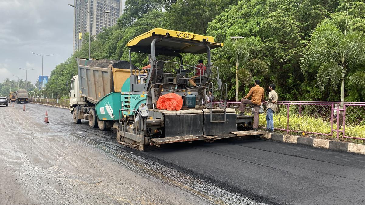 Agency forced to lay ready bitumen amid downpour after being caught unaware by heavy rains