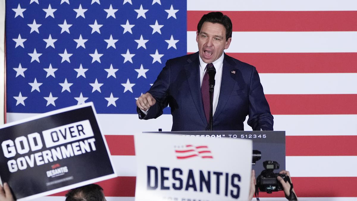 Ron DeSantis ends his struggling presidential bid before New Hampshire, endorses Donald Trump