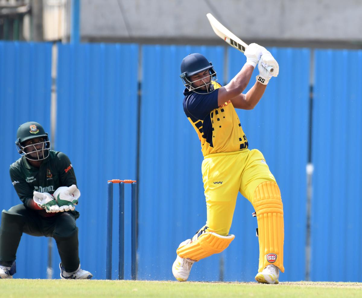 Sharukh Khan’s timely knock at the fag end brought Tamil Nadu back on track. 