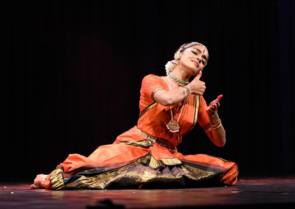 The dancer was backed by a strong orchestra  