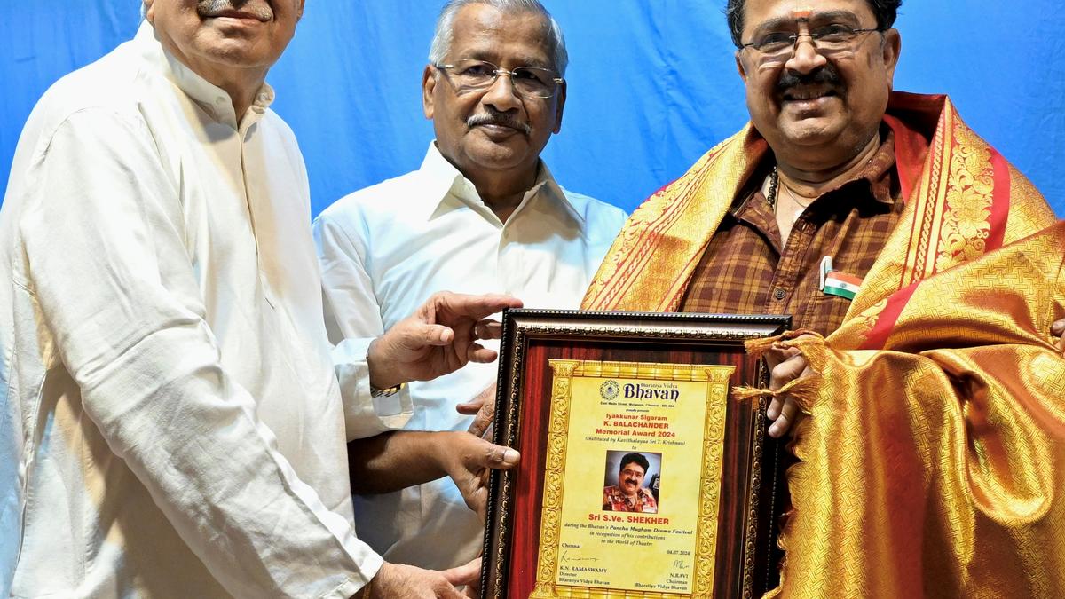 S.Ve. Shekher honoured with K. Balachander Award