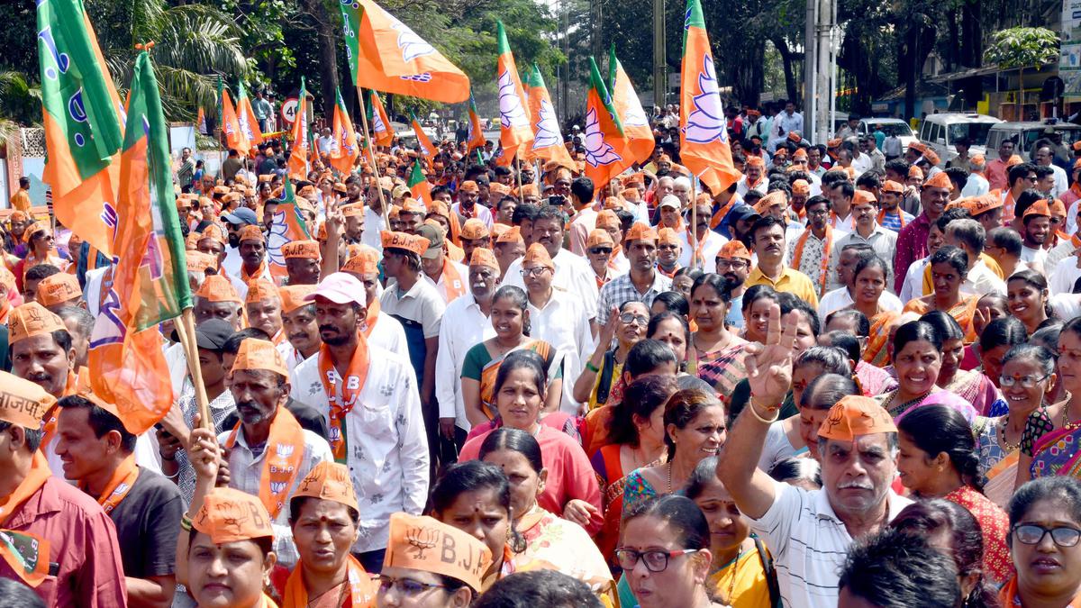 Protest in Belagavi against Congress MLA Satish Jarkiholi over remarks on origin of ‘Hindu’ word