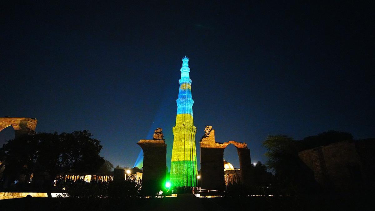 Qutub Minar illuminates in remembrance of Rwanda Genocide of 1994