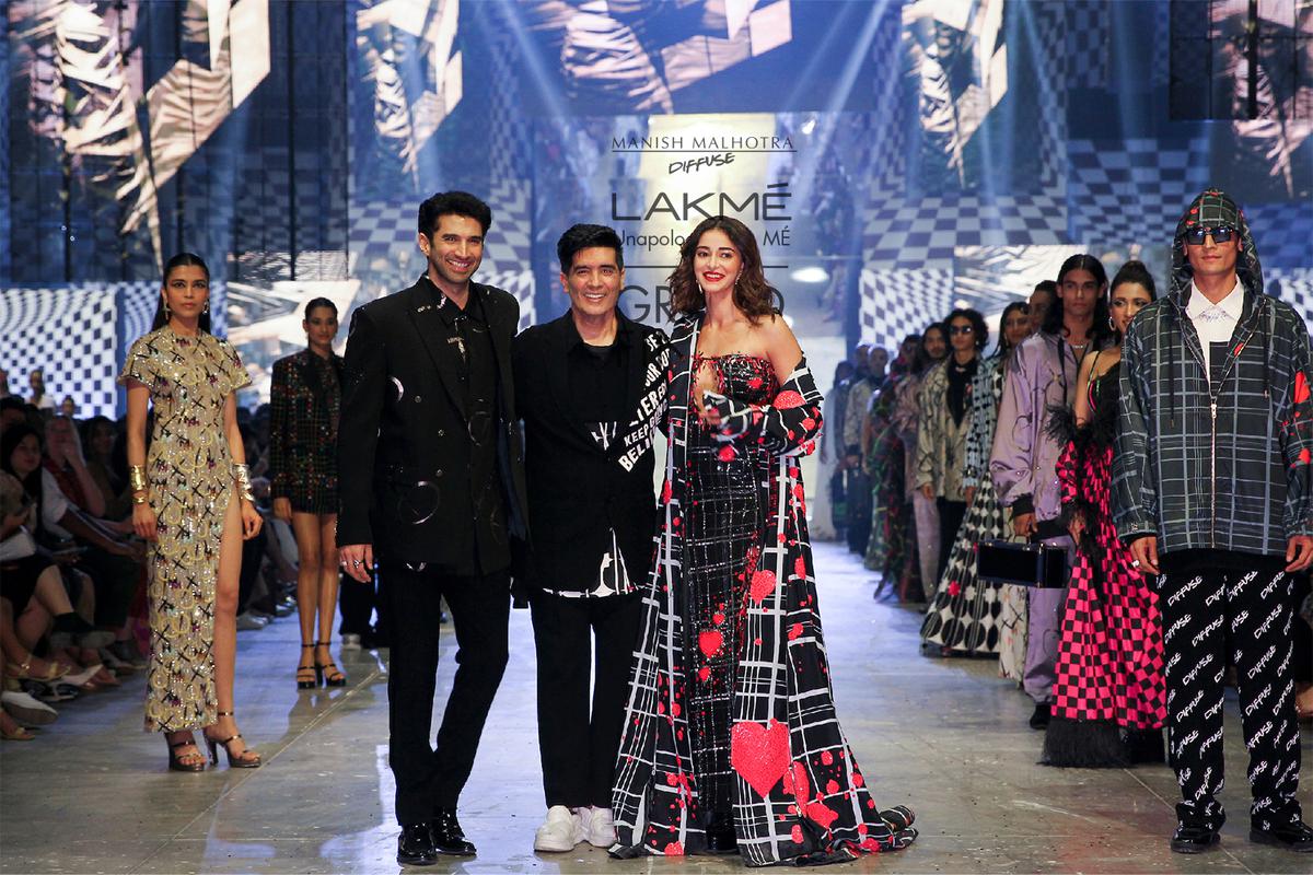The fashion file from the Lakme Trend Week that received us speaking