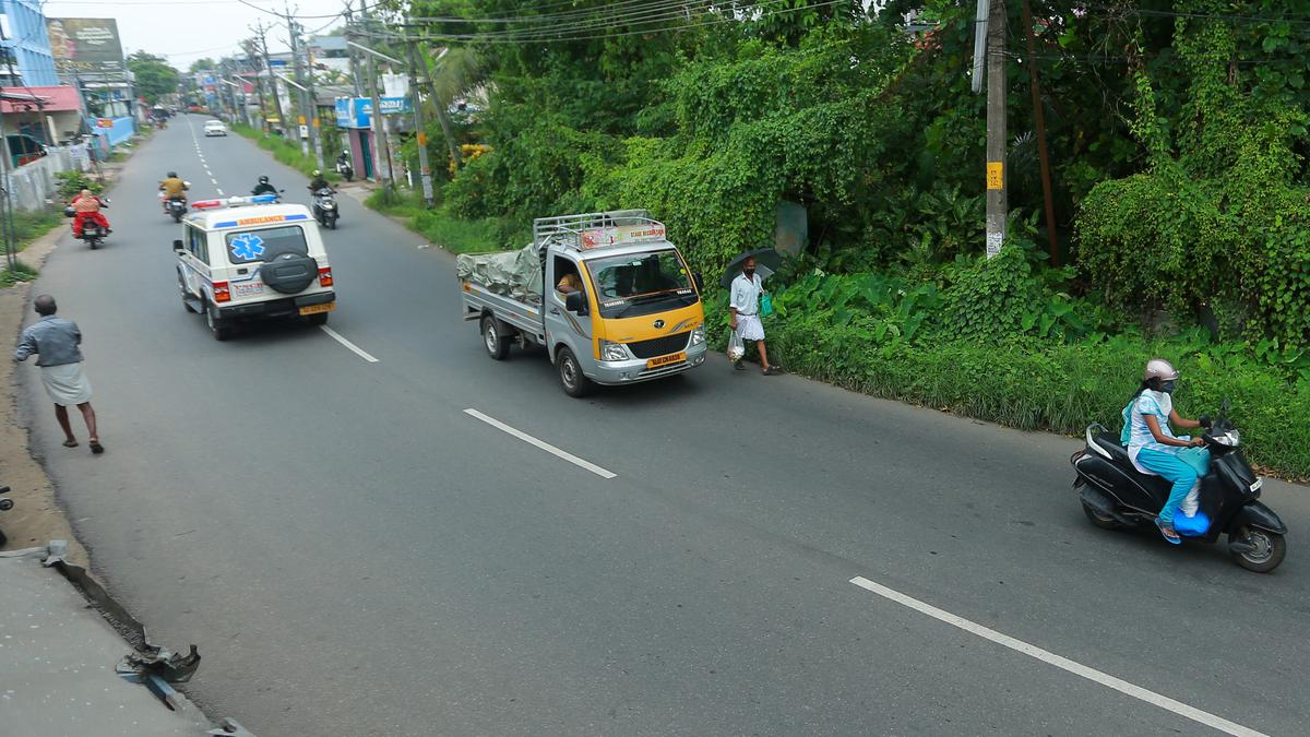 Thiruvananthapuram-Kasaragod coastal highway work in progress in Ernakulam; no decision yet on underwater tunnel suggestion