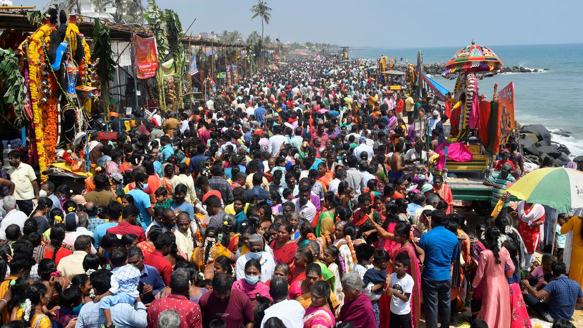 Hundreds throng Vaithikuppam to offer prayers to the deities brought from over 100 temples for Masi Magam festival
