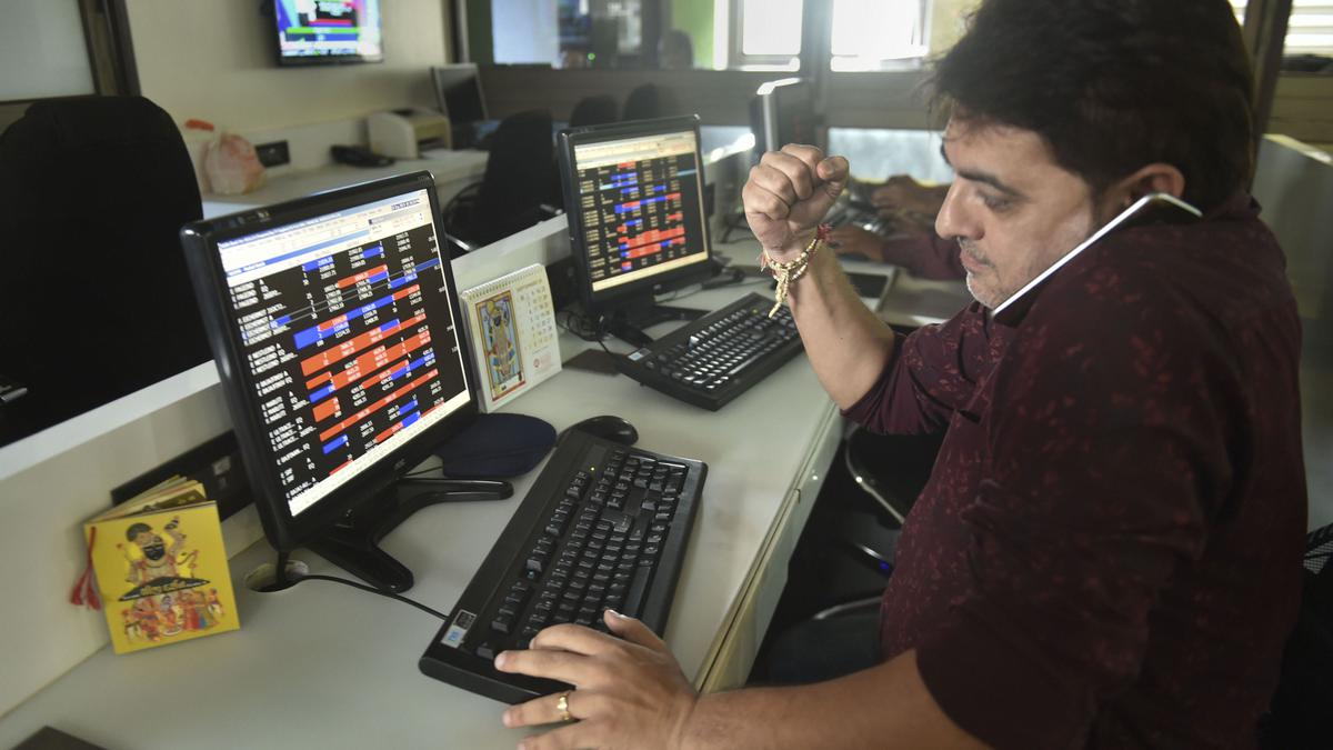 Sensex, Nifty trade firm amid strength in global equities