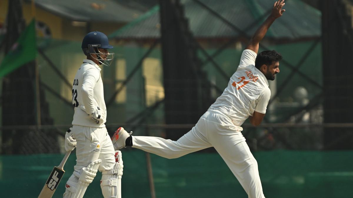 Ranji Trophy | Auqib Nabi’s five-for sets up riveting final day between J&K and Mumbai