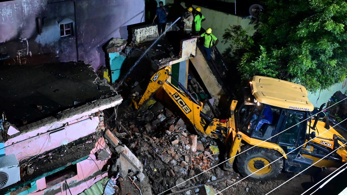 Four killed in a blast at a house in Avadi where country-made firecrackers were stored