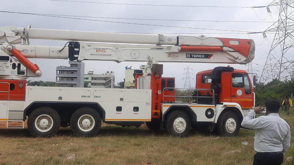 Karnataka gets insulated aerial work platform vehicles, no power cut during maintenance