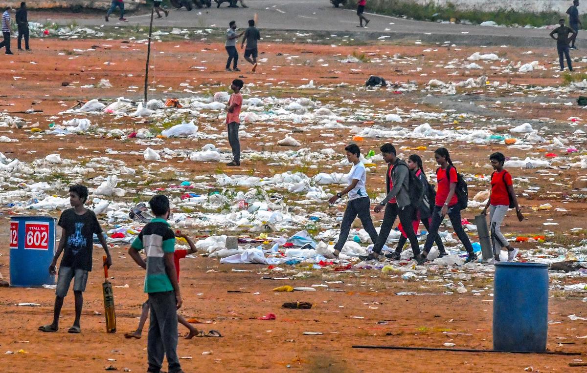 Four months post ban, single-use plastic is slowly making a comeback in Visakhapatnam