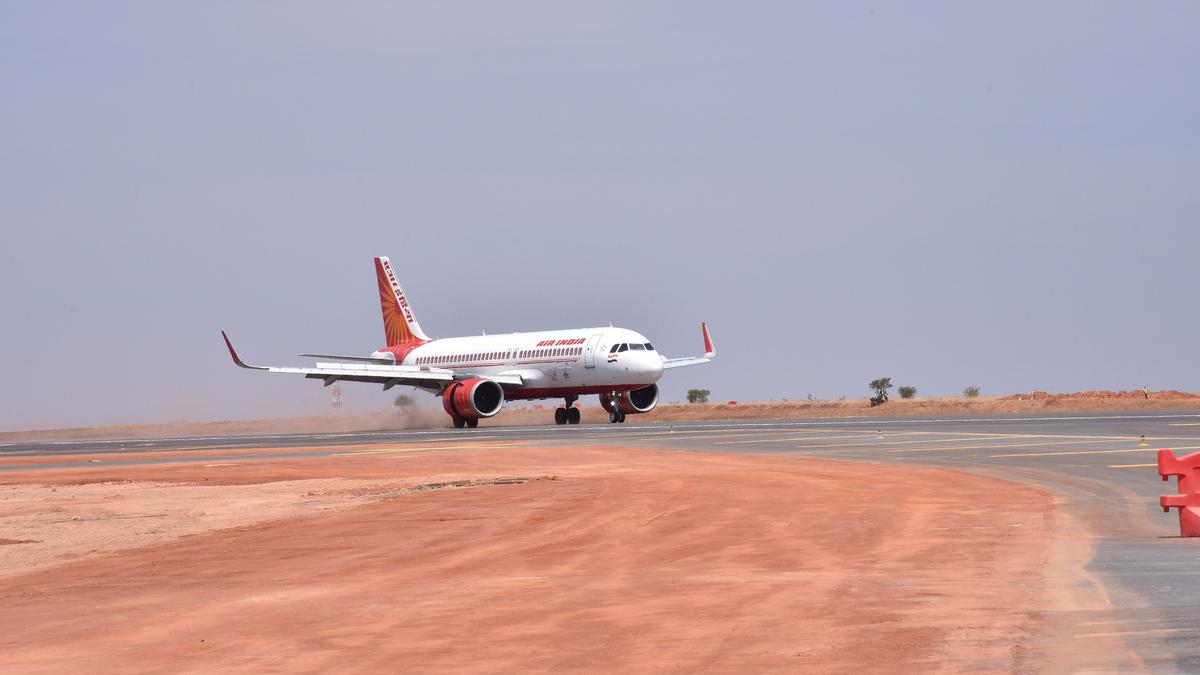 Air fares between Delhi and Bengaluru shoot up