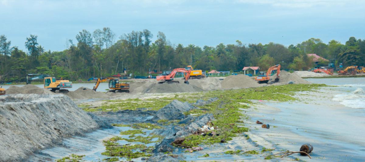 A view of mineral sand-mining at Thottappally pozhi.