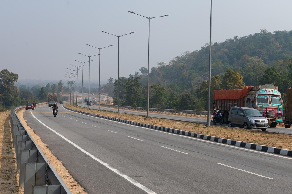 Mumbai–Pune Expressway ‘Missing Link’ to Open May 1, Cutting Travel Time