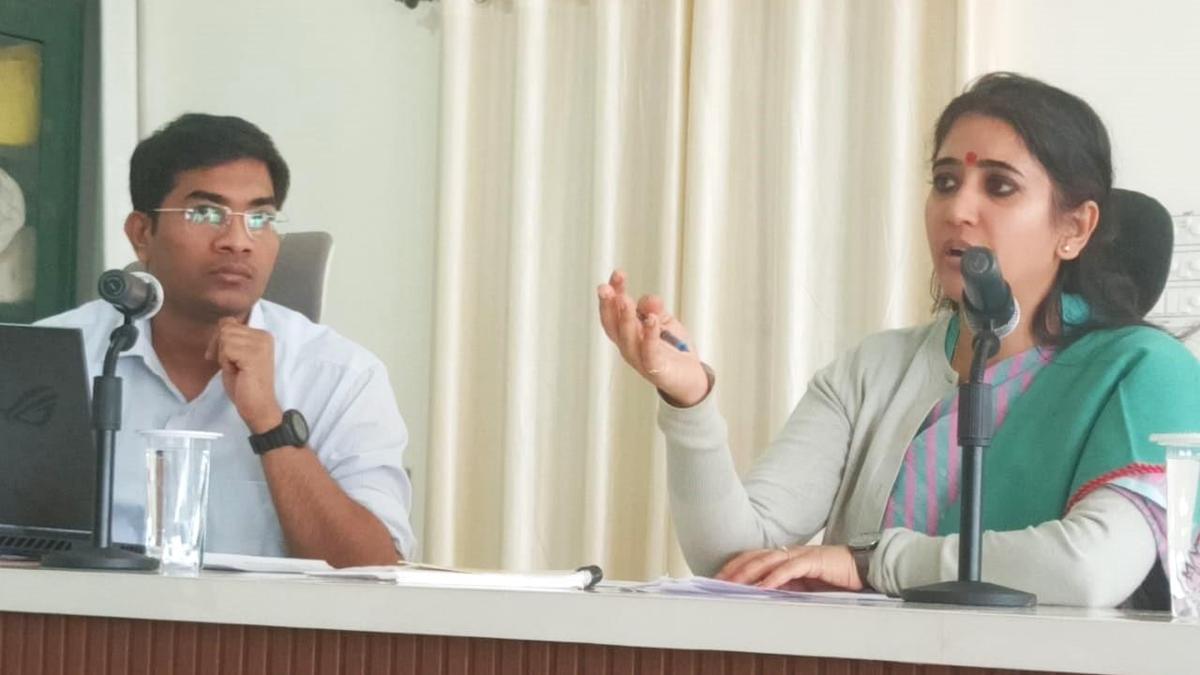 Bidar officials told to take immediate steps against stray dog menace