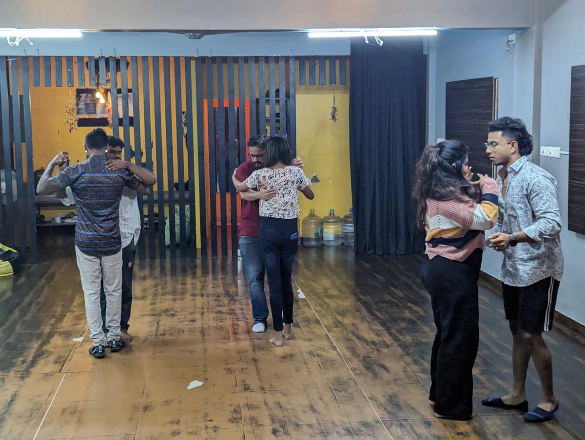 Students learning  Kizomba in Thiruvananthapuram. 