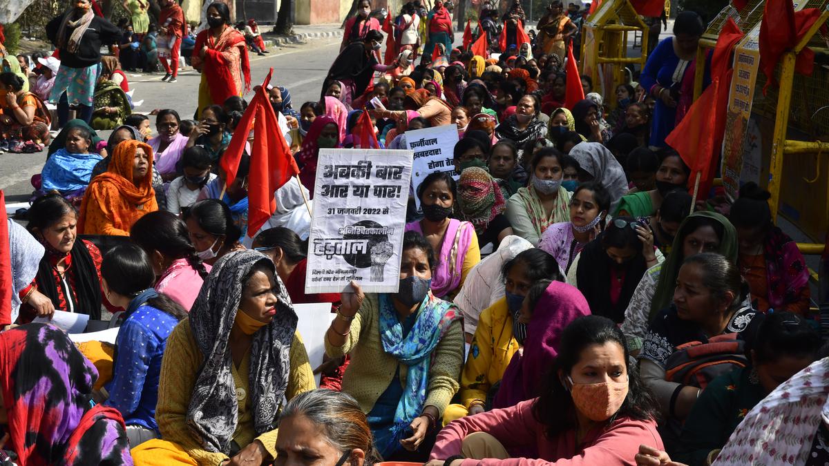 Talk inconclusive, anganwadi workers to continue strike