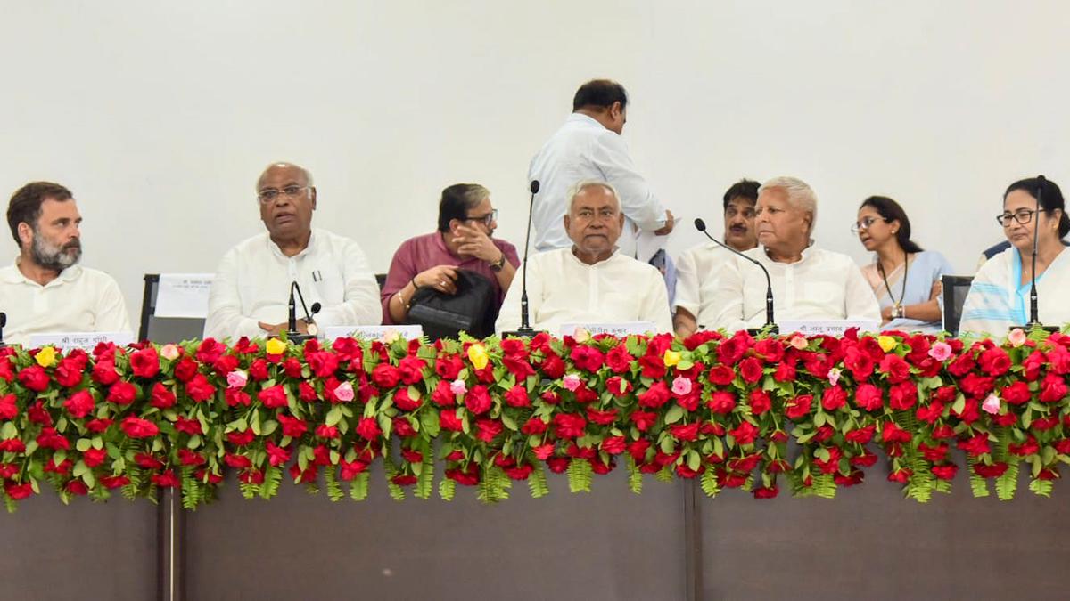 Opposition Meet Patna LIVE updates | Top leaders to chart 2024 Lok Sabha Election Roadmap