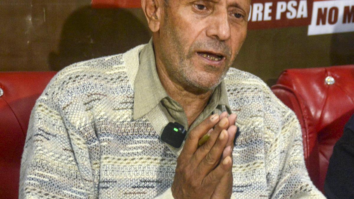 'With folded hands': Jailed MP Engineer Rashid moves court, seeks interim bail to attend Parliament