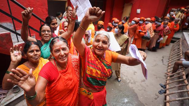 20th batch of 4,800 pilgrims leave for Amarnath cave shrine from Jammu