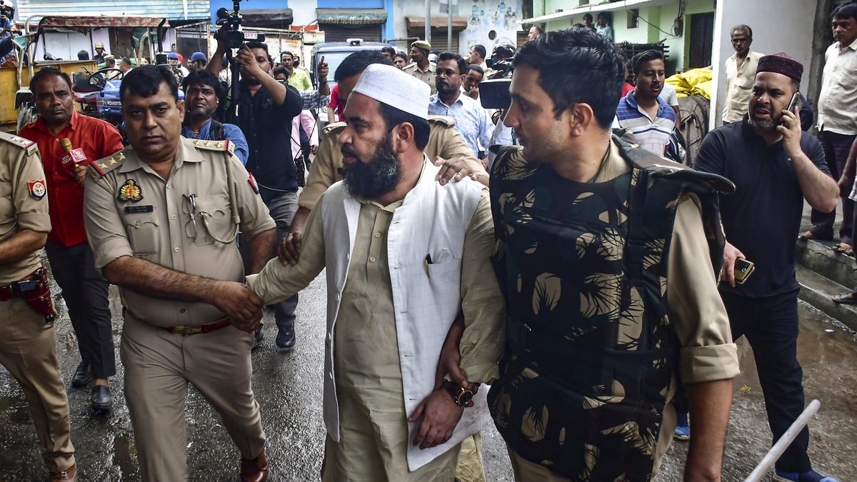 U.P. Police initiate demolition action against properties linked to Bareilly cleric’s aide