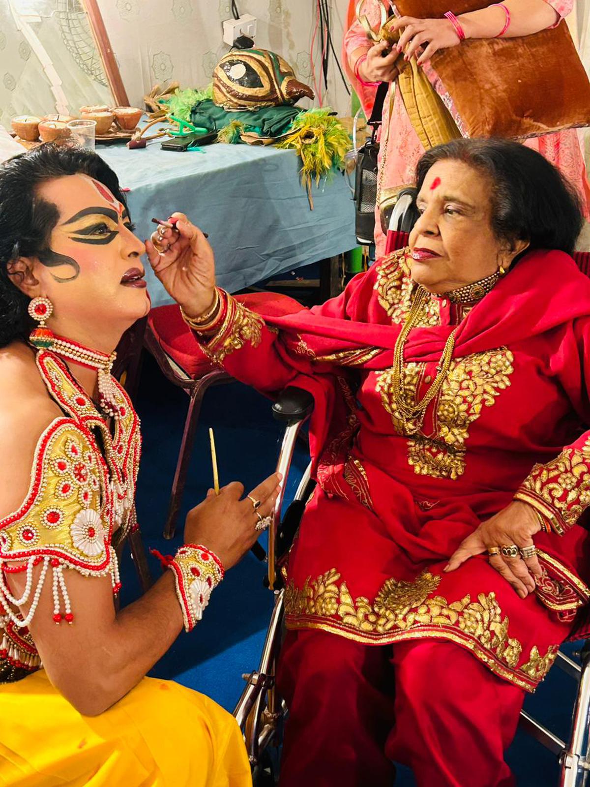 Shobha Deepak Singh giving finishing touches to Ram's make up at Shriram Bharatiya Kala Kendra