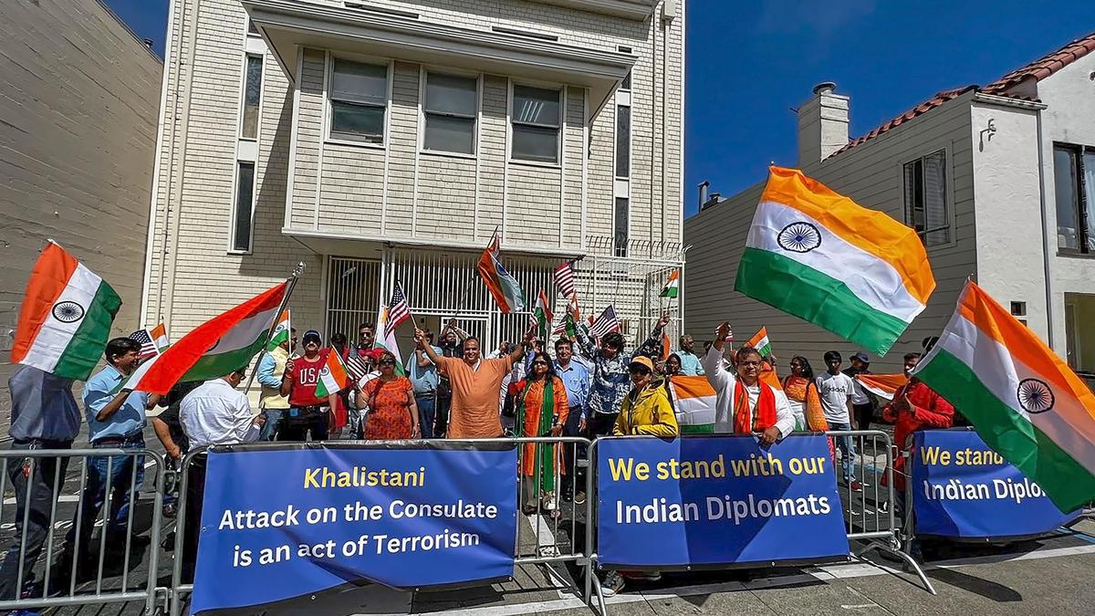 Indian-Americans rally in support of India at San Francisco consulate after Khalistani attack