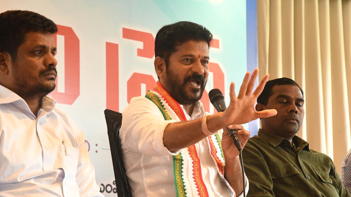 KCR, his family speaking like Seemandhra leaders to create fear: Revanth