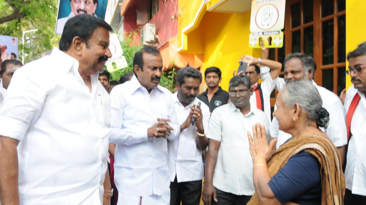 Erode East Bypoll Dmk Kickstarts Its Election Campaign Asks Public To Vote For Congress 