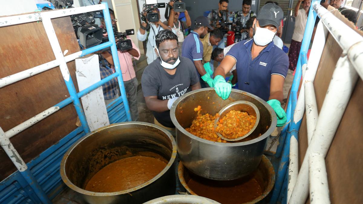 Kerala canteen sealed for serving ‘stale food’ on trains